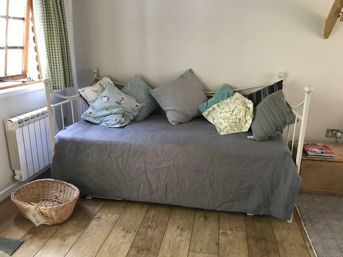 Bed & Breakfast Stapehill Lodge B&B Hampreston