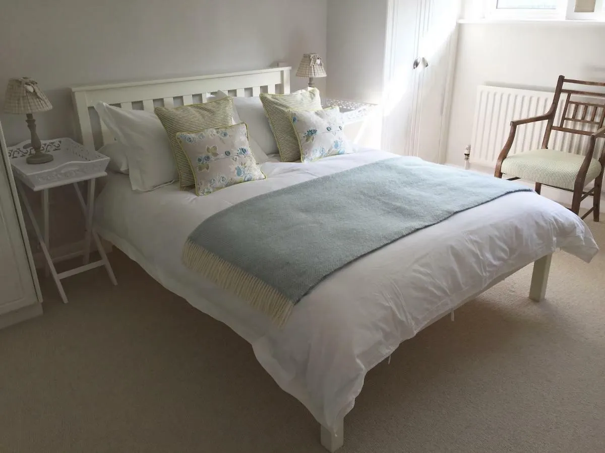 Stapehill Lodge B&B Hampreston 0*,  Velká Británie